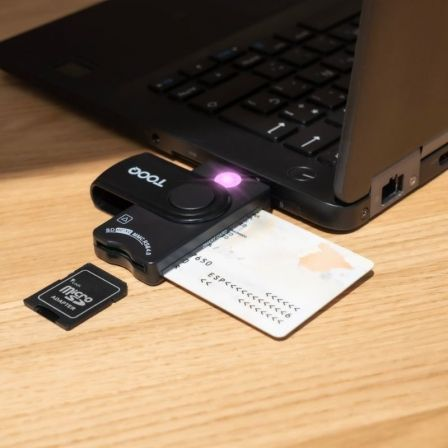 Lector de DNI, Tarjetas Inteligentes, SD y MicroSD TooQ TQR-3012B/ USB 2.0/ Negro